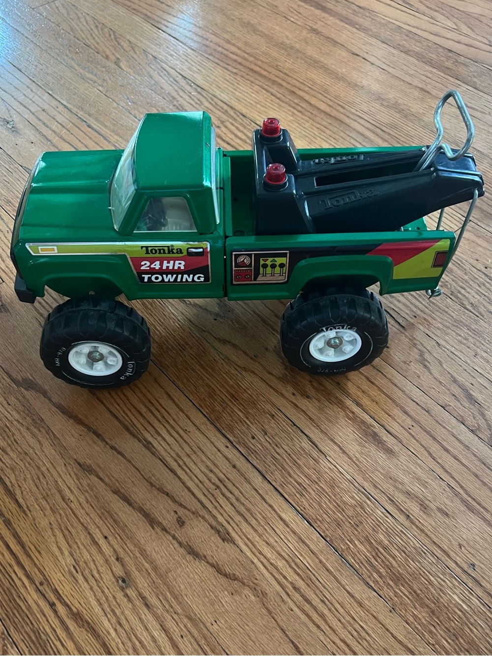 Vintage Metal Tonka 24HR Tow Truck